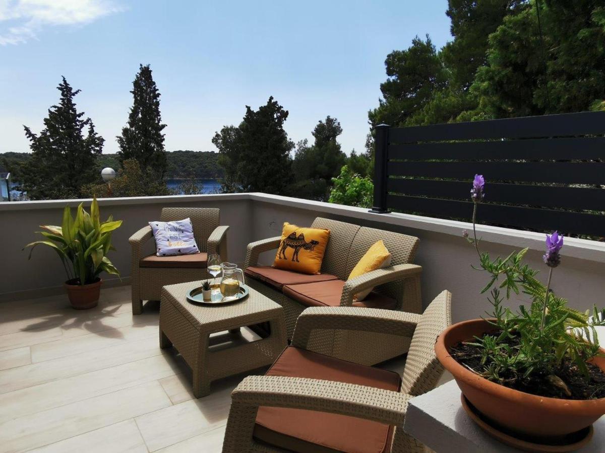 Villa Poljana Mali Losinj Luaran gambar
